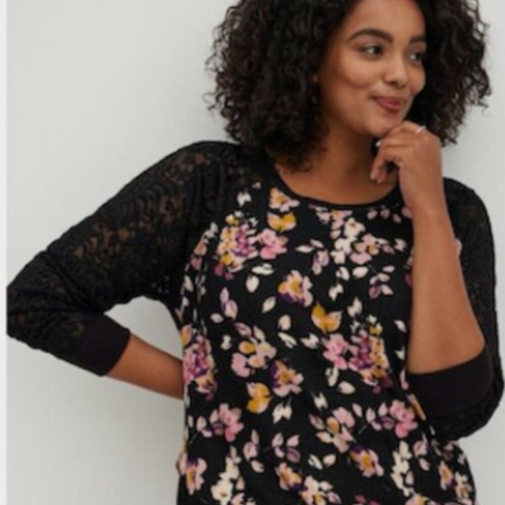 Torrid Soft Floral Raglan Lace Sleeve Sweater Torrid Size 2 (18-20)